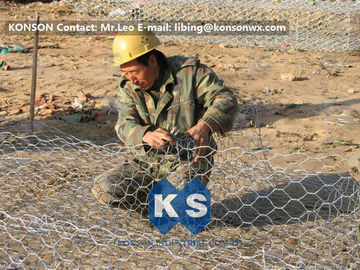 Custom Gabion Stone Cages Hexagonal Wire 80 x 100MM For Protection Engineering